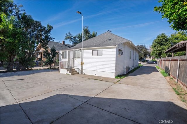 730 W 9th, Pomona, CA 91766