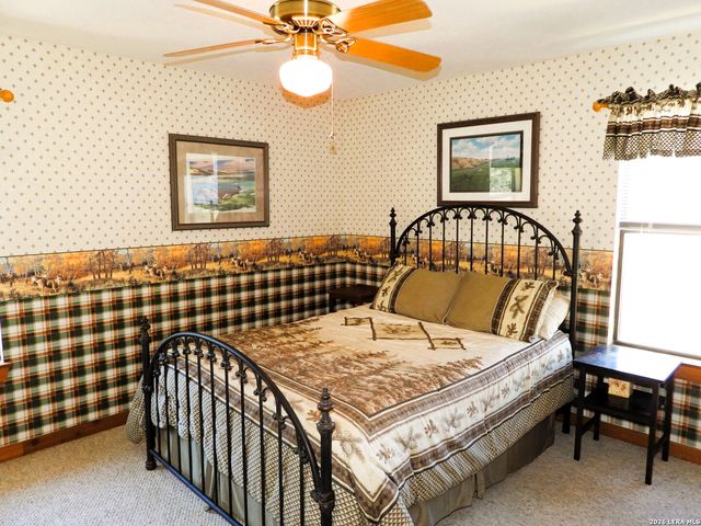1081 Summit, Lakehills, TX 78063