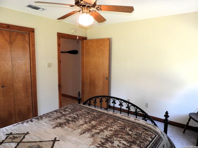 1081 Summit, Lakehills, TX 78063
