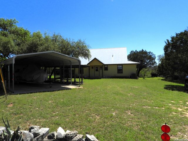 1081 Summit, Lakehills, TX 78063