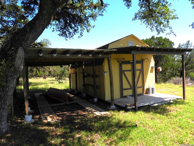 1081 Summit, Lakehills, TX 78063
