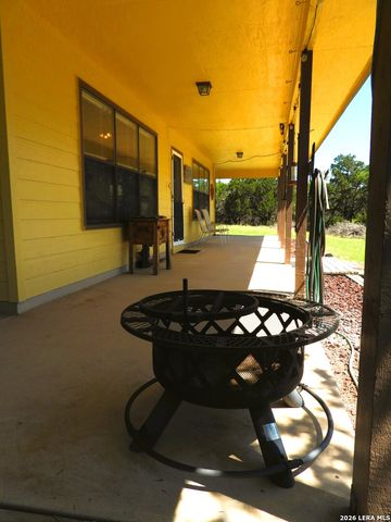 1081 Summit, Lakehills, TX 78063