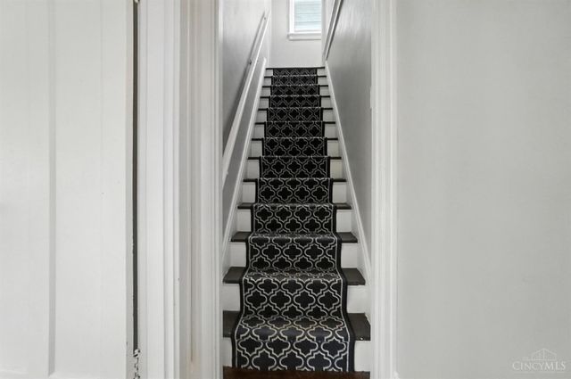 3345 Meyer Place, Cincinnati, OH 45211