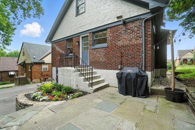 3345 Meyer Place, Cincinnati, OH 45211