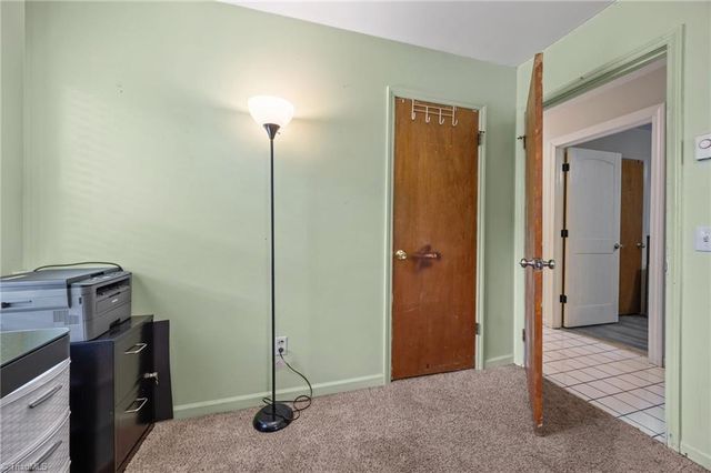 5124 Tall Tree Drive, Winston-salem, NC 27105