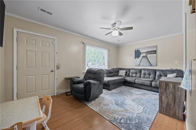 5124 Tall Tree Drive, Winston-salem, NC 27105