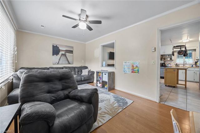 5124 Tall Tree Drive, Winston-salem, NC 27105