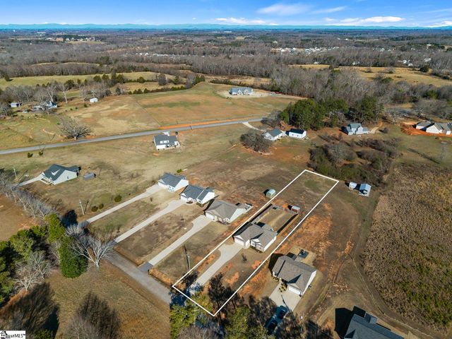 213 Boggs Road, Belton, SC 29627