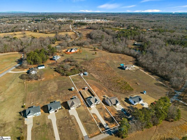 213 Boggs Road, Belton, SC 29627