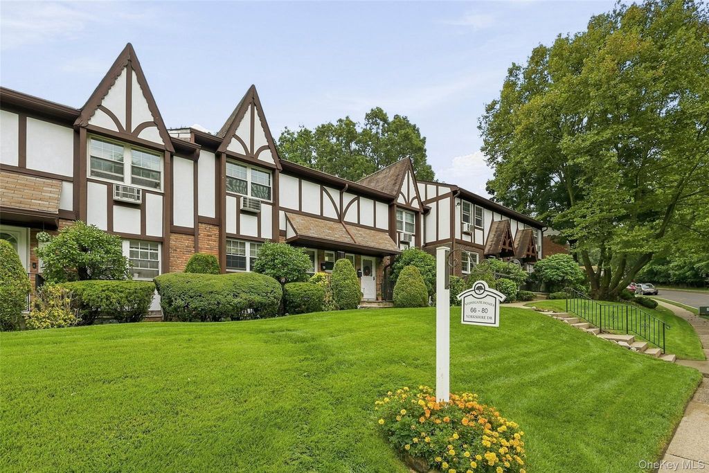 72 Yorkshire Drive, Suffern, NY 10901 — photo 2