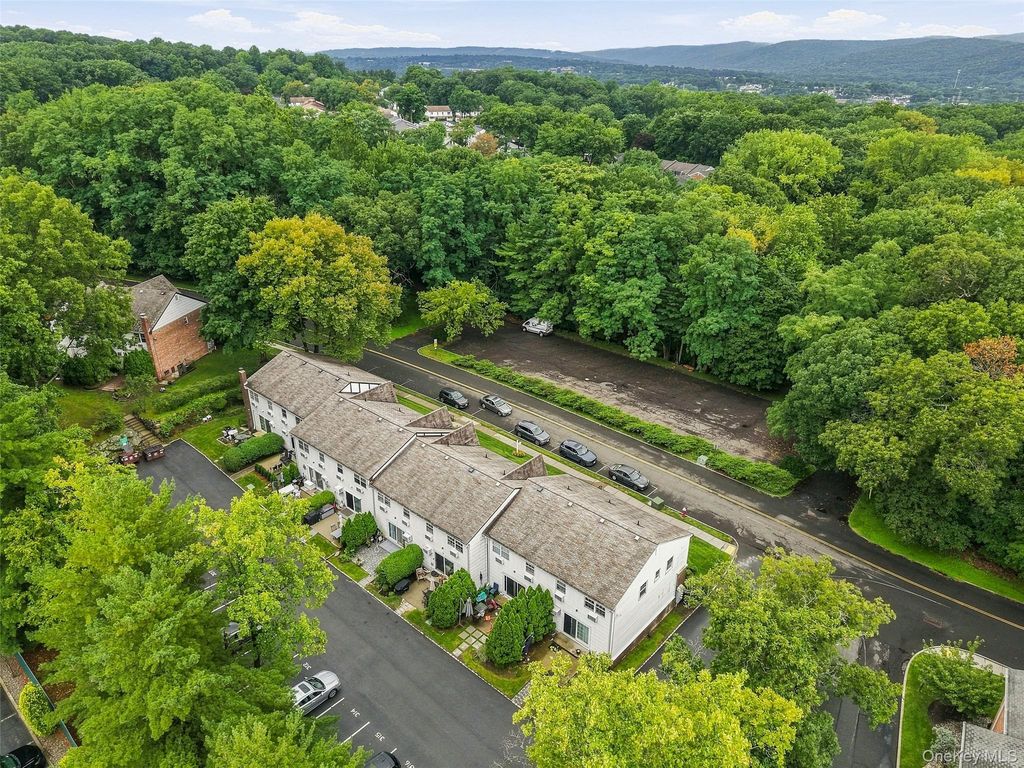 72 Yorkshire Drive, Suffern, NY 10901 — photo 3