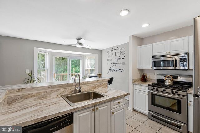 1617 SHADY GLEN DR, District Heights, MD 20747