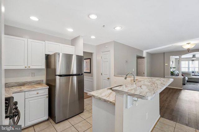 1617 SHADY GLEN DR, District Heights, MD 20747