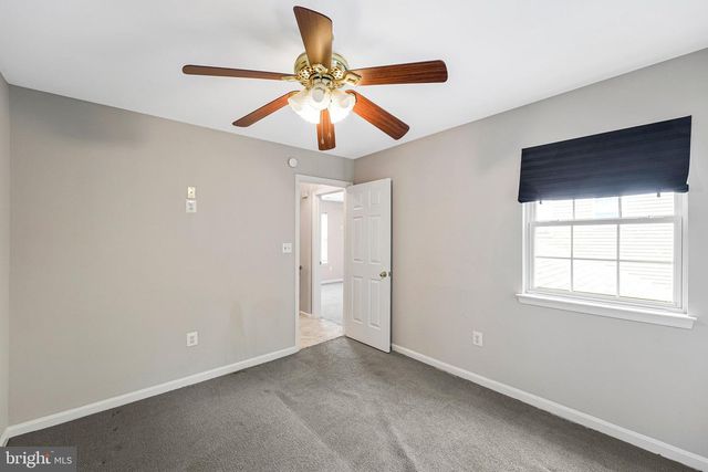 1617 SHADY GLEN DR, District Heights, MD 20747