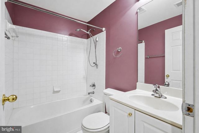 1617 SHADY GLEN DR, District Heights, MD 20747