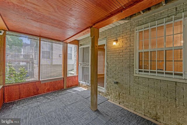 1617 SHADY GLEN DR, District Heights, MD 20747