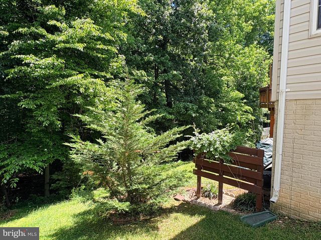 1617 SHADY GLEN DR, District Heights, MD 20747