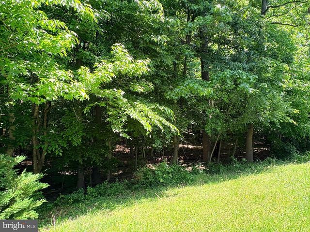 1617 SHADY GLEN DR, District Heights, MD 20747