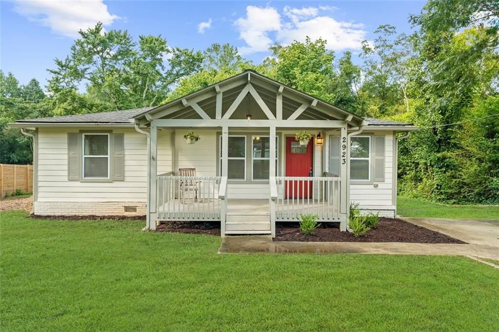 2923 Hall SE Drive, Smyrna, GA 30082