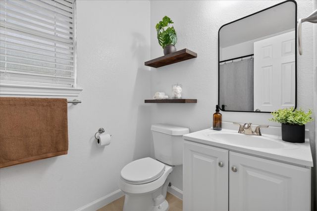 617 S Waxahachie Street, Mansfield, TX 76063