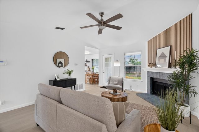 617 S Waxahachie Street, Mansfield, TX 76063