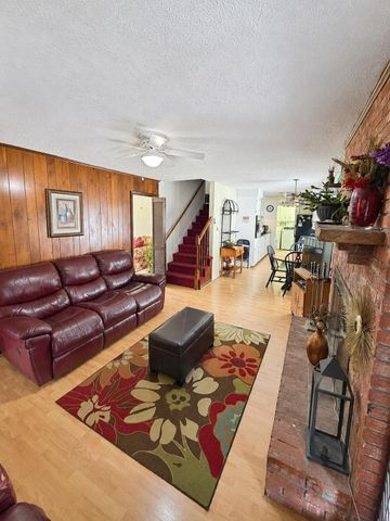 300 Driver Avenue, Summerville, SC 29483