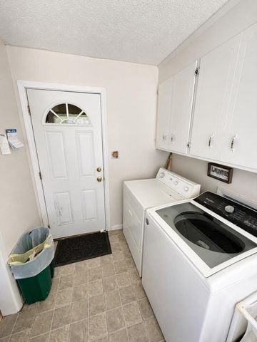 300 Driver Avenue, Summerville, SC 29483