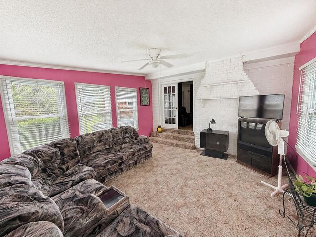 300 Driver Avenue, Summerville, SC 29483
