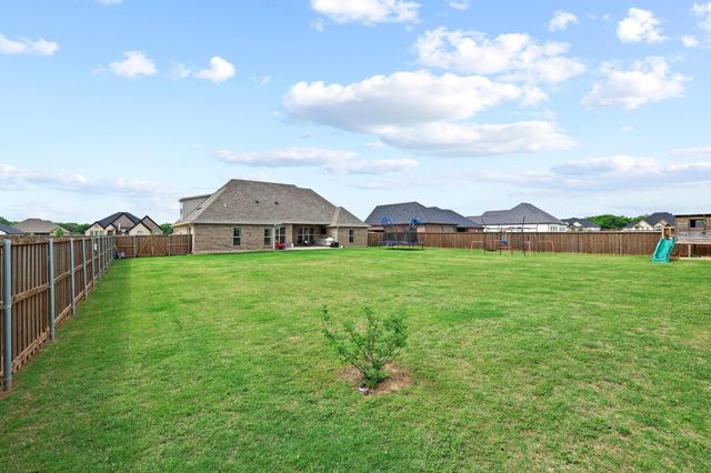 112 Chisolm Trail, Pottsboro, TX 75076