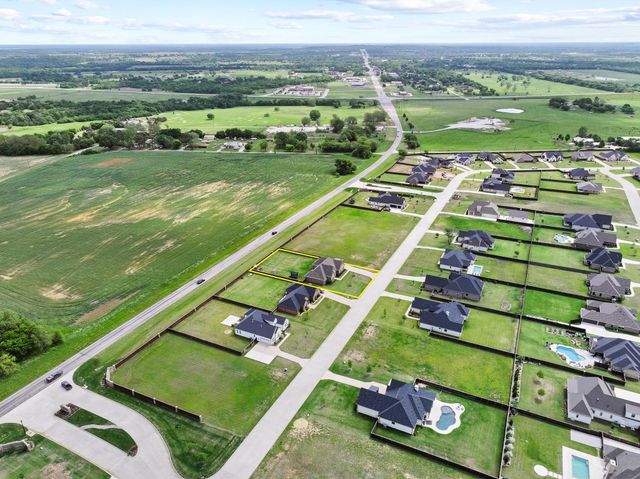 112 Chisolm Trail, Pottsboro, TX 75076