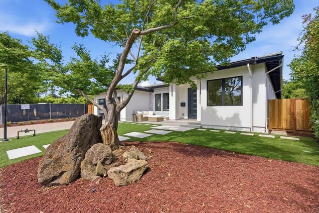 640 Fairmede Avenue, Palo Alto, CA 94306