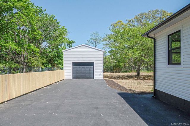 329 Railroad Avenue, Center Moriches, NY 11934