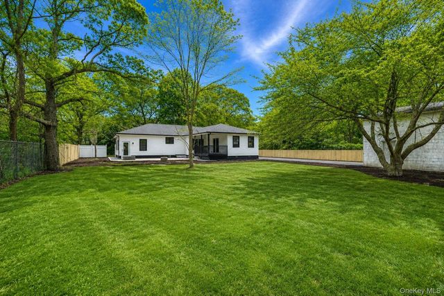 329 Railroad Avenue, Center Moriches, NY 11934