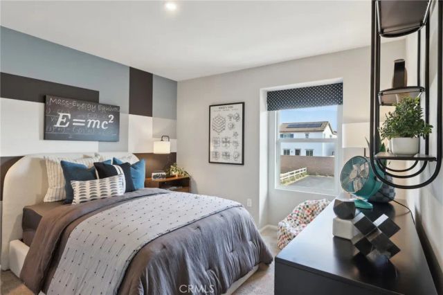 15563 April Dawn Way 5, Fontana, CA 92336