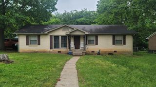 695 Douglas Ave, Lewisburg, TN 37091