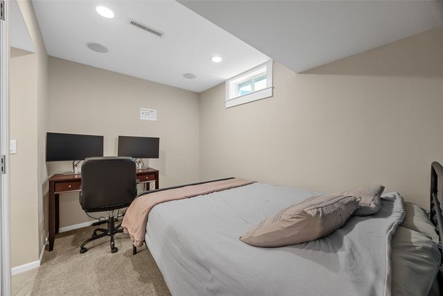 2905 31st Street, Marion, IA 52302