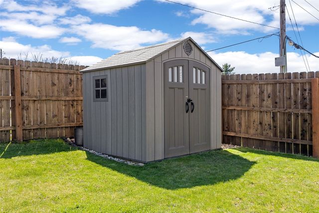 2905 31st Street, Marion, IA 52302