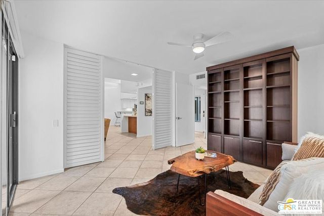 1561 S Cerritos Drive, Palm Springs, CA 92264