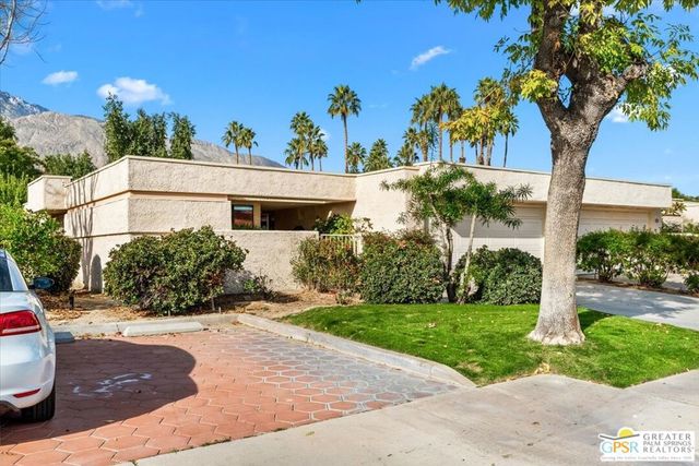 1561 S Cerritos Drive, Palm Springs, CA 92264
