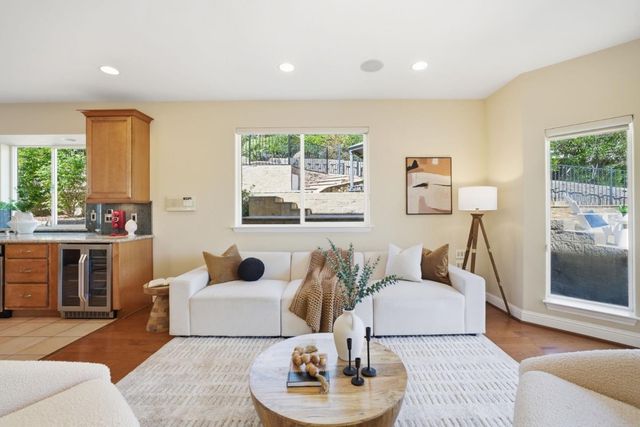 2075 Mantelli Drive, Gilroy, CA 95020