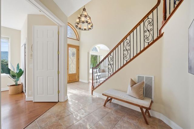 2075 Mantelli Drive, Gilroy, CA 95020