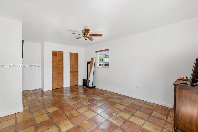 9625 SW 47th St, Miami, FL 33165