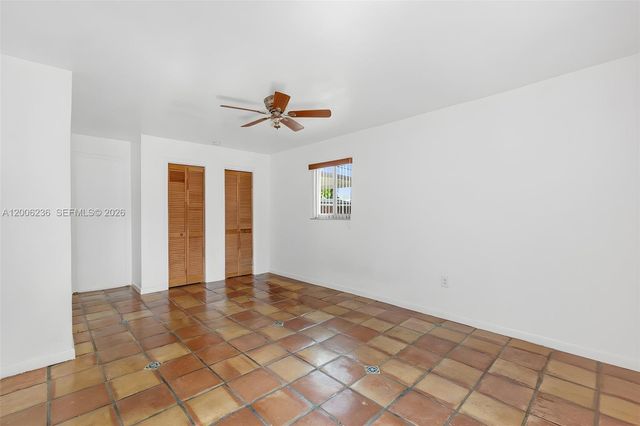 9625 SW 47th St, Miami, FL 33165