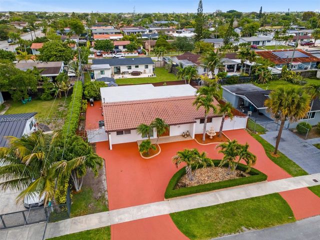 9625 SW 47th St, Miami, FL 33165