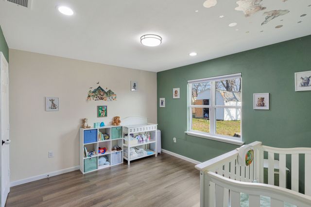 709 Dallas Street, Grand Prairie, TX 75051