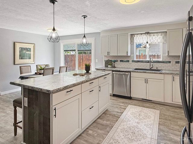 212 Shoshone Ave, Nampa, ID 83651