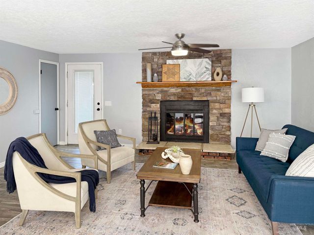 212 Shoshone Ave, Nampa, ID 83651