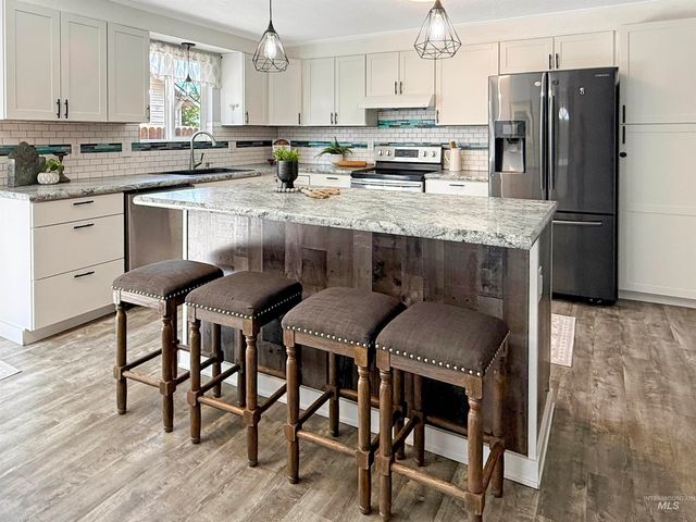 212 Shoshone Ave, Nampa, ID 83651