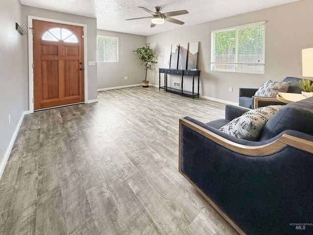 212 Shoshone Ave, Nampa, ID 83651