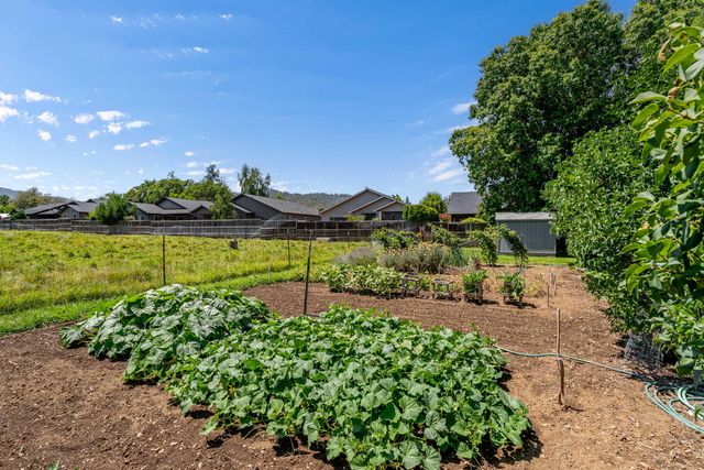 2161 Archer Drive, Medford, OR 97501